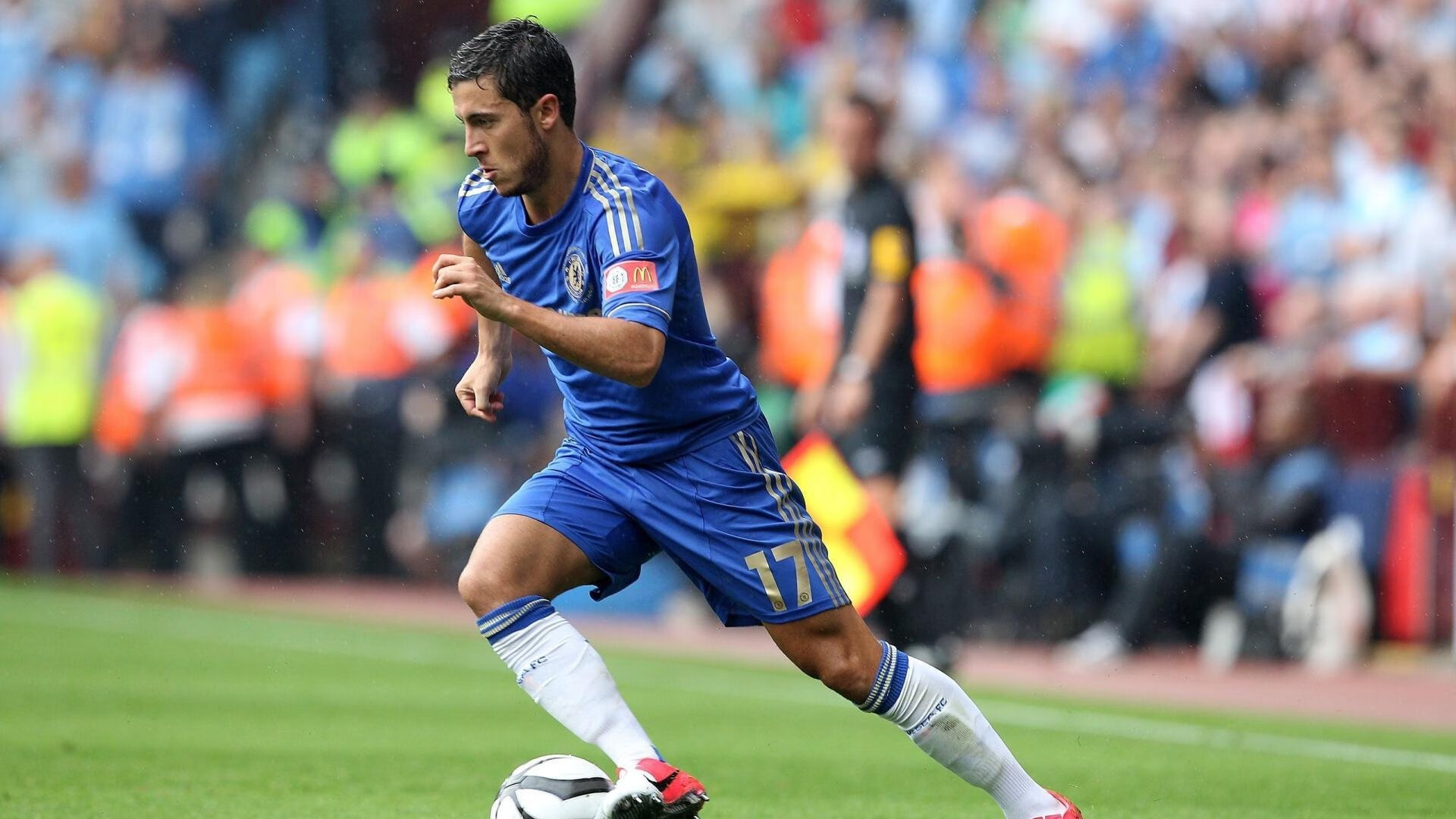 赛道上的逆袭,哈斯鏖战红牛,勒克莱尔点燃赛场