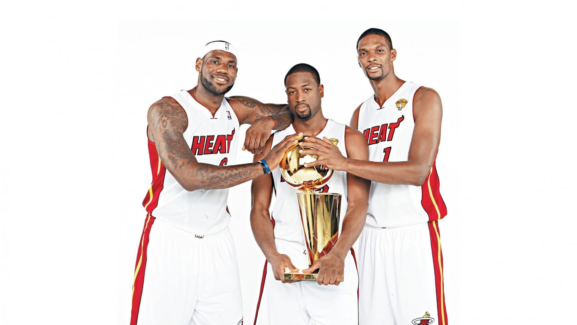 逆转不止于比分,当江苏队的钢铁意志,撞上库里燃烧的火焰